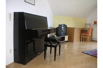 Austrija Privát Ossiach, Eksterijer